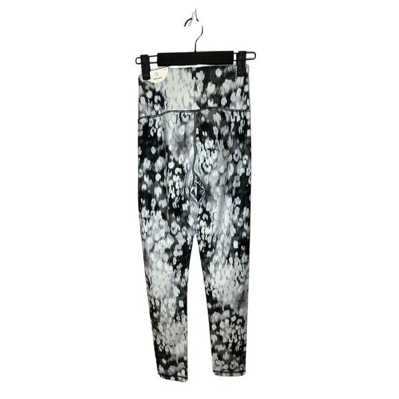 Offline by Aerie 7/8 High-Rise Leggings – Black & White Print 🖤🤍 NWT Small - Picture 2 of 8